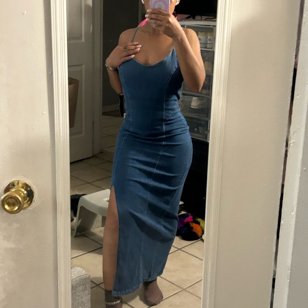 Elegant Blue Denim Maxi Dress